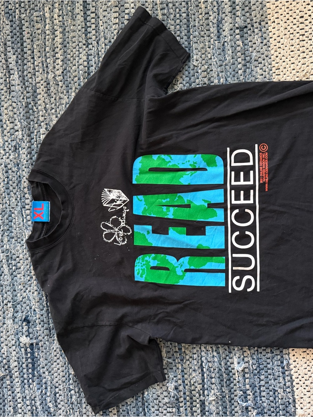 ONLINE CERAMICS Black Men’s Graphic Tee - 'READ Succeed'